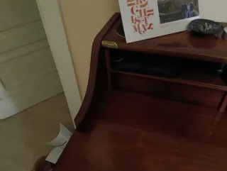 Escritorio vintage de madera