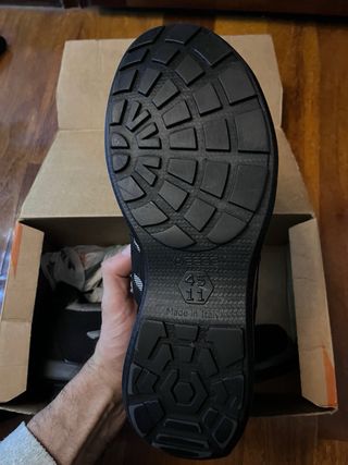 Zapato seguridad Base Darts S1P ESD SRC