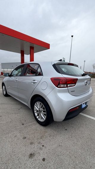 Kia Rio 1.2 Gasolina año 2019