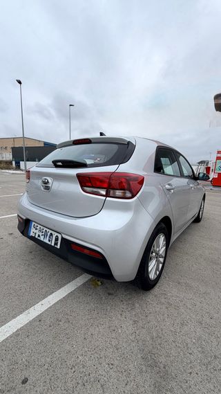 Kia Rio 1.2 Gasolina año 2019