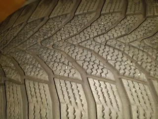 4 Cerchi Lega Dezent 18 Gomme Invernali