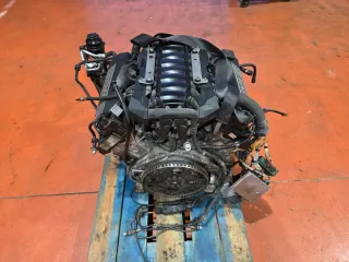 Motor BMW V8