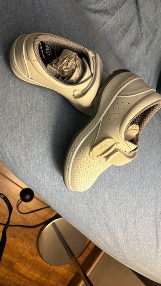 Zuecos blancos talla 38