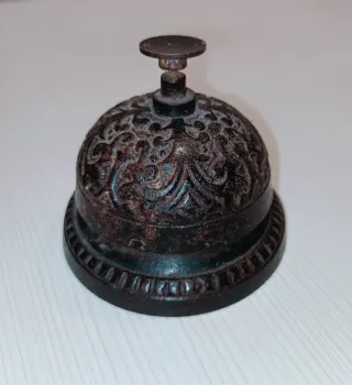 Llamador antiguo de hotel ,estilo Art Nouveau.