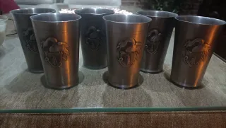 Juego de 6 vasos de estaño con dragón
