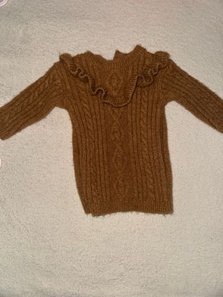 Vestido de bebé de punto marrón con volantes