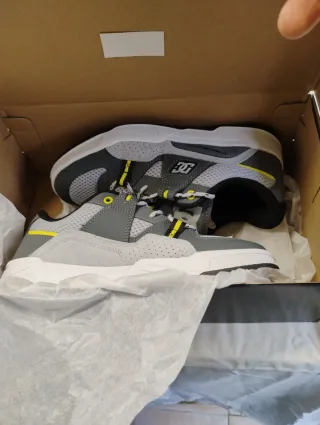 Scarpe DC Shoes Grigie/Gialle Tg 38