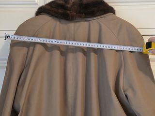 Gabardina visón sintético beige y marrón