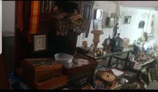 Lote de relojes antiguos y antigüedades