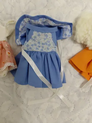 Lote de tres vestiditos de la. minimariquita perez