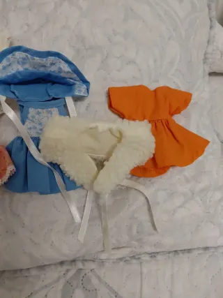 Lote de tres vestiditos de la. minimariquita perez