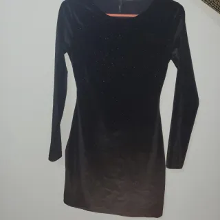 Vestido de fiesta negro brillante