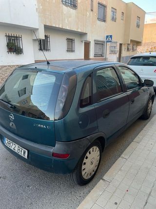Corsa Club 1.7 di 2002