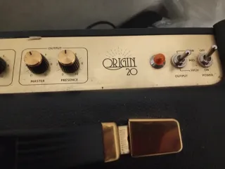 Amplificador Guitarra Marshall origin 20