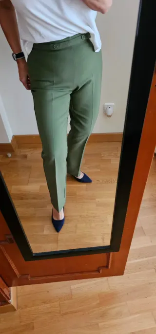 Pantalón vestir Mango T.40 verde oliva
