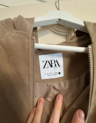 Conjunto Zara Beige Pantalón y Sudadera