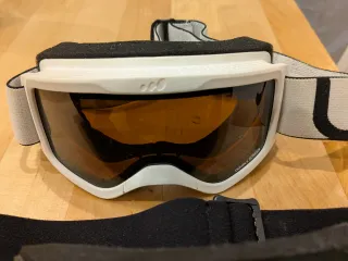 3 paia di occhiali da sci per bambini