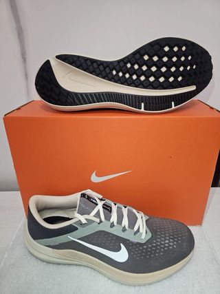 Nike Zapatillas Beige y Gris