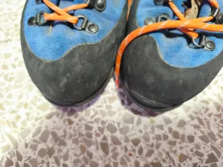 Botas Montaña SIMON Talla 42