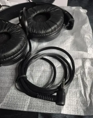 Sony MDR-ZX110 – Auriculares Plegables