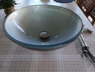 Lavabo de cristal redondo + grifo+ válvula