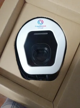 Cargador EasyWallbox para coche electrico o Phev.