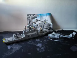 Barco Lego Armada con Ametralladoras