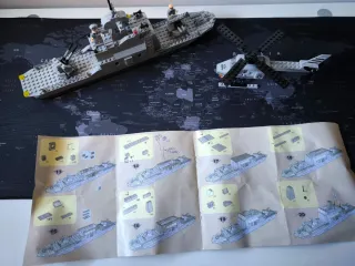 Barco Lego Armada con Ametralladoras