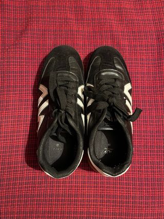 Zapatillas casual negras y blancas NYC