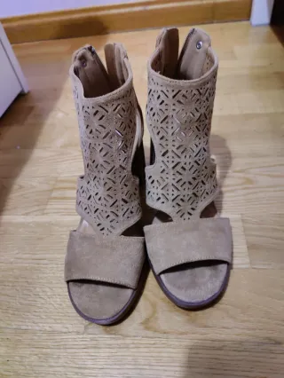 Botines Beige/Marrón con Tiras