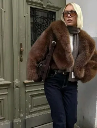 Abrigo de pelo marrón