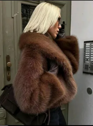 Abrigo de pelo marrón