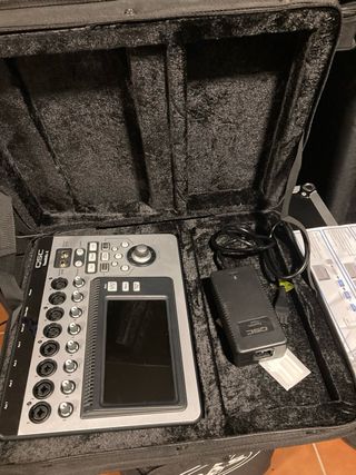 QSC Touchmix 8 Mezclador Digital