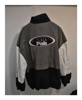 Chaqueta Pull&Bear gris y blanca