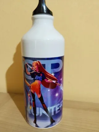 Botella de agua K-POP