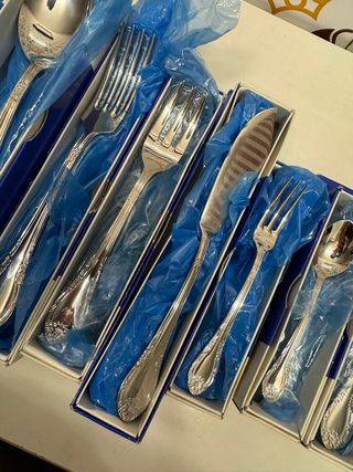 Set cubiertos 54 piezas Dalia Inox 18/8 sin abrir