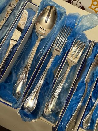 Set cubiertos 54 piezas Dalia Inox 18/8 sin abrir