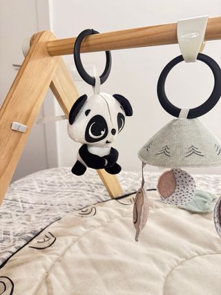 Arco de madera actividades Tiny Love