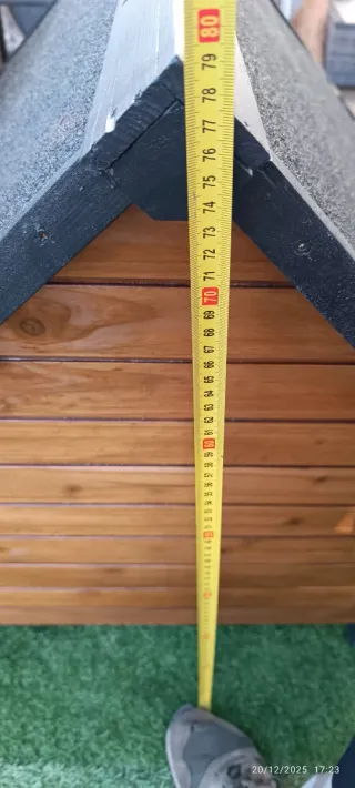 Caseta para perro de madera