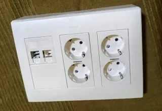 Caja Simon Enchufes y RJ45