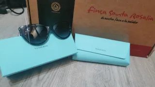 Occhiali da sole Tiffany & Co. neri