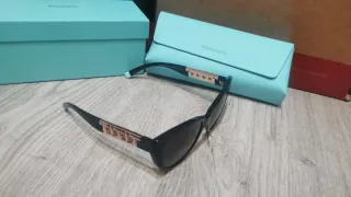 Occhiali da sole Tiffany & Co. neri