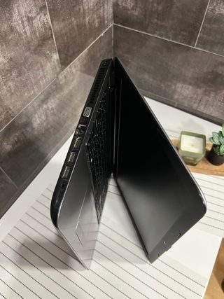 Portátil HP Core i5 8GB RAM SSD 250GB