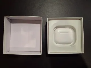Apple AirPods