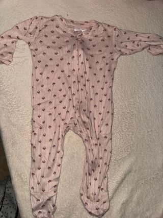 Pelele bebé estampado floral