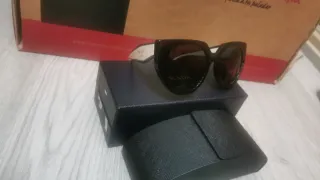 Occhiali da sole Prada neri