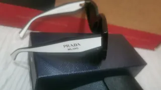 Occhiali da sole Prada neri