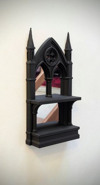 Estante Catedral com Espelho Preto