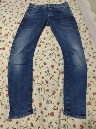 Vaqueros G-Star RAW W30 L32       (159)