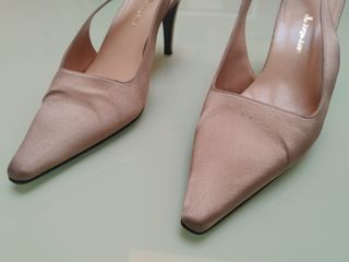 Zapatos tacón fiesta Jorge Juan beige